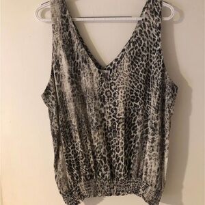 Size XL Veronica M leopard print talk top.